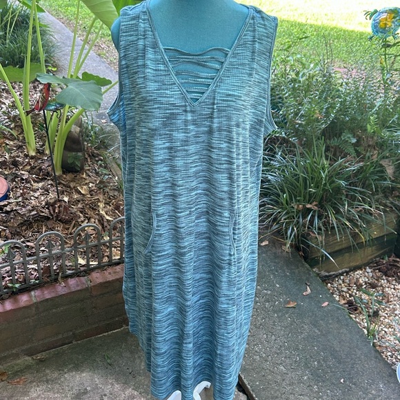 Lane Bryant Blue Sleeveless Midi Dress - Picture 1 of 2